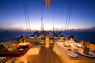 WHIRLWIND - Cockpit and Dining at Night